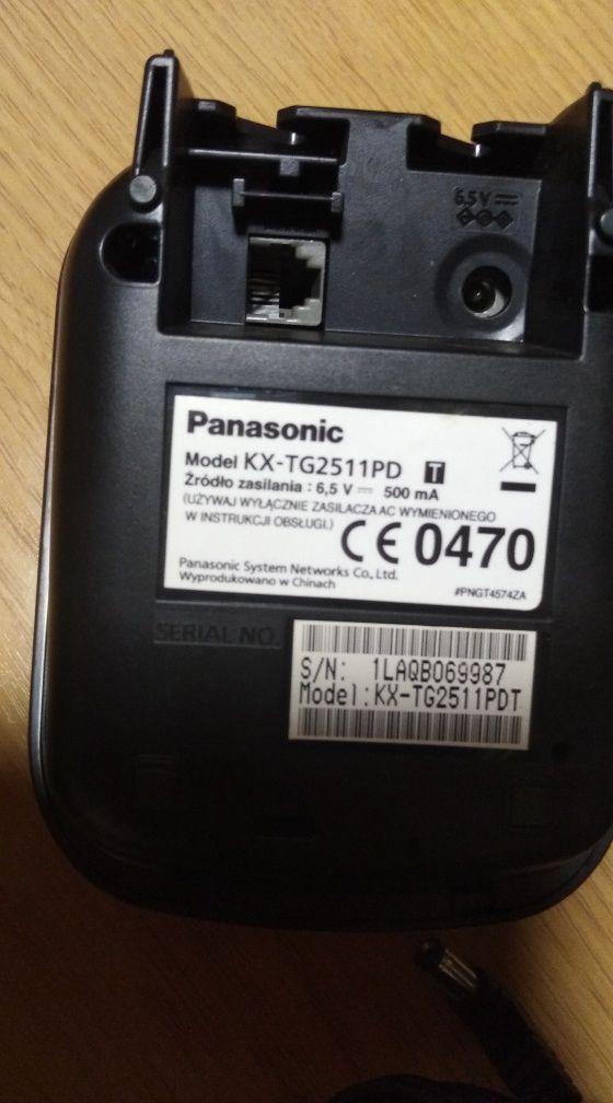 Telefon Panasonic stacjonarny KX-TG2511PD i KX TG2711PD ładowarki kabl