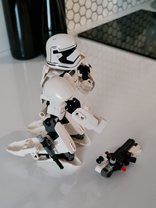 LEGO Star Wars 75114 Szturmowiec Najwyższego Porządku