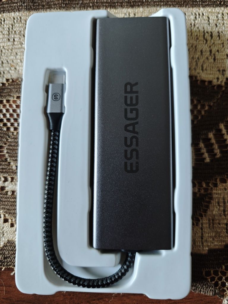 Koncentrator USB-C z obudową SSD ESSAGER.