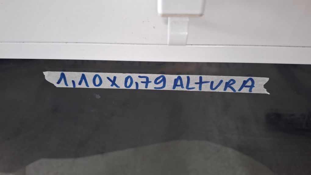 Basculante de aluminio 1,10 x 0,79 altura