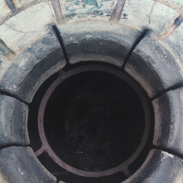 Продам тандир в хорошем состоянии звонить на. Ватцап