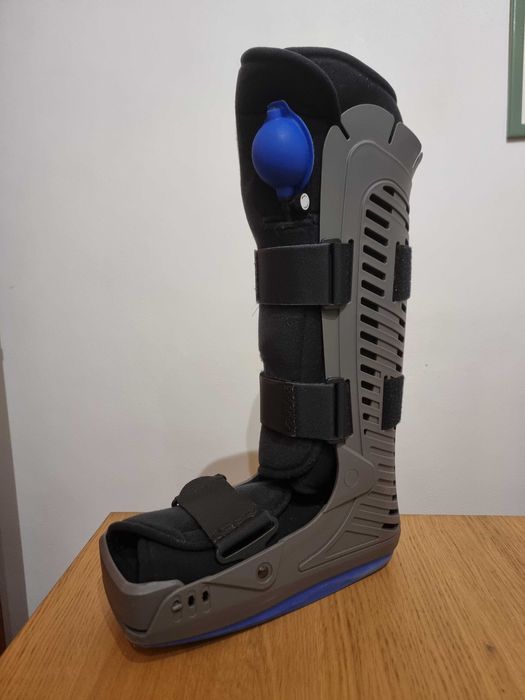 Bota Walker Longa EMO tamanho L (42-45)