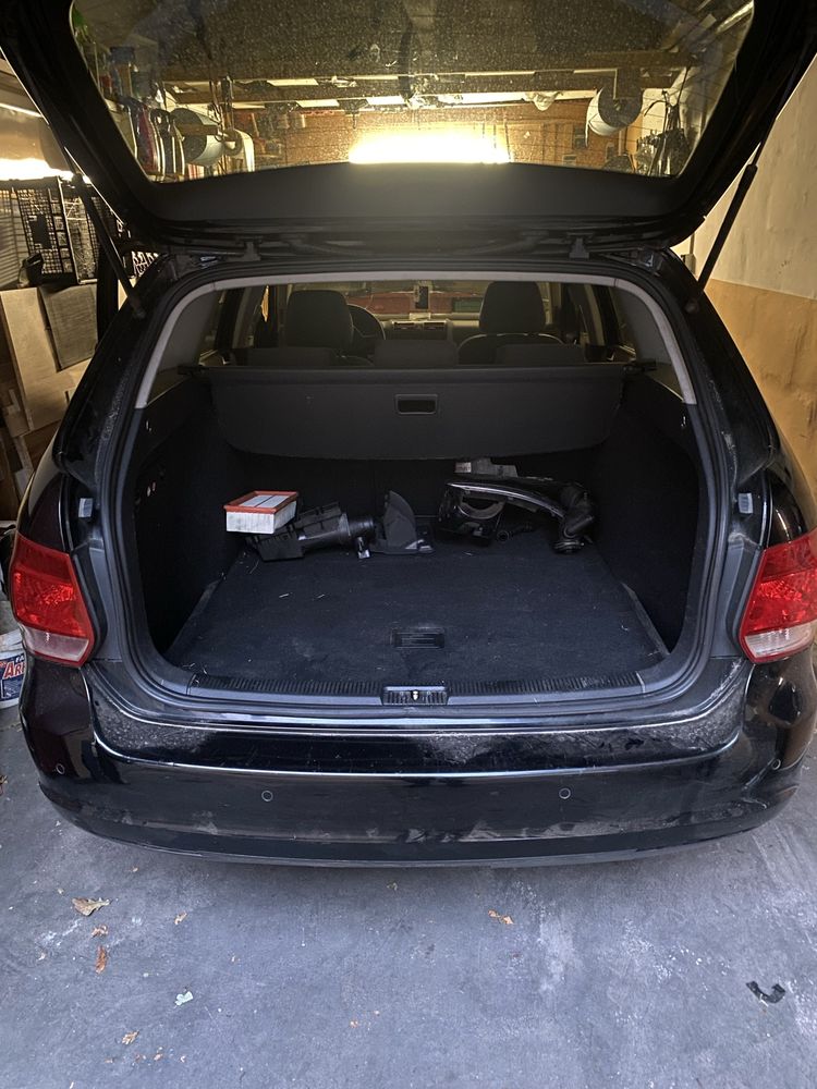 Do sprzedania mam golfa mk5 variant z 2008 roku 1.9 tdi bls
