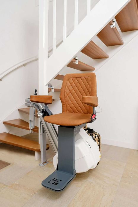 Krzesło schodowe/ winda schodowa udźwig do 145 kg Tor prosty i skrętny