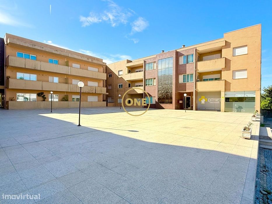 Apartamento T2 com Terraço e Jardim Privativo – Oportunidade Única!