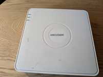 Відеореєстратор Hikvision DS-7104HWI-SH