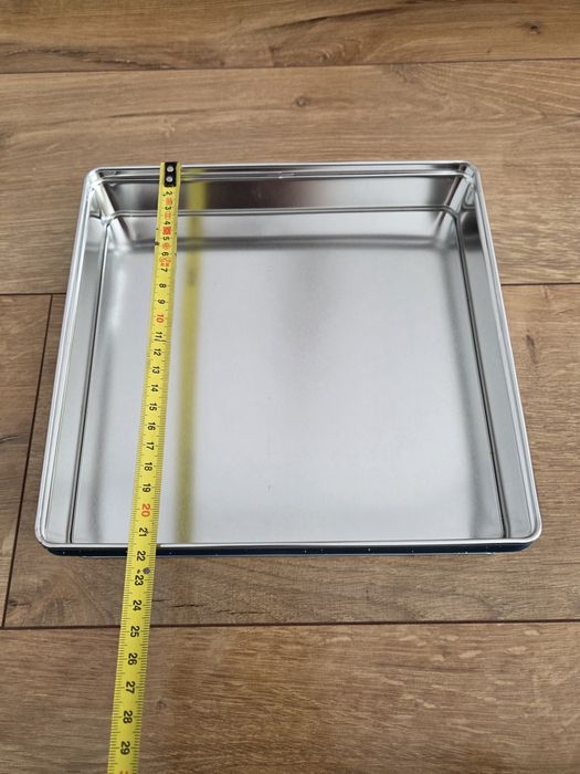 Metalowa Puszka / Pudełko / Pojemnik na prezent / na pierniki Mikołaj