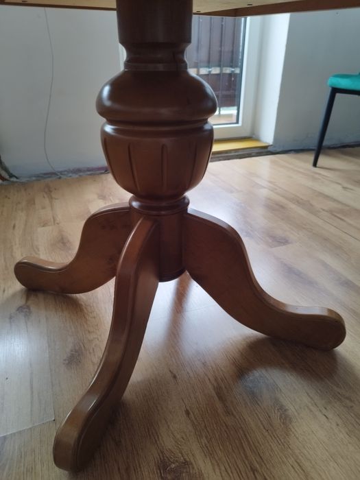 Stół okrągły dębowy rozkładany