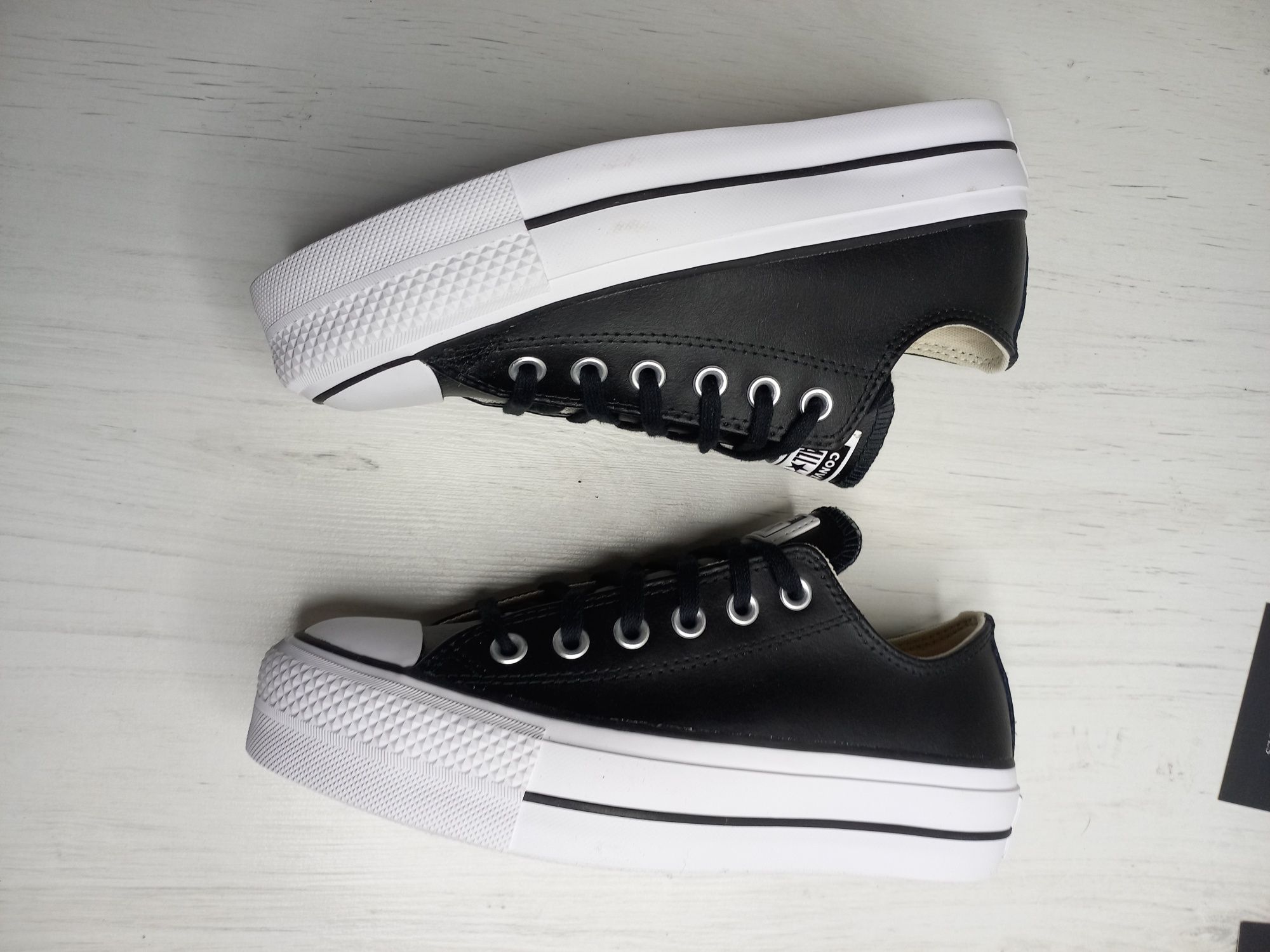 Жіночі кеди низькі Converse Chuck Taylor All Star Lift( оригінал)
