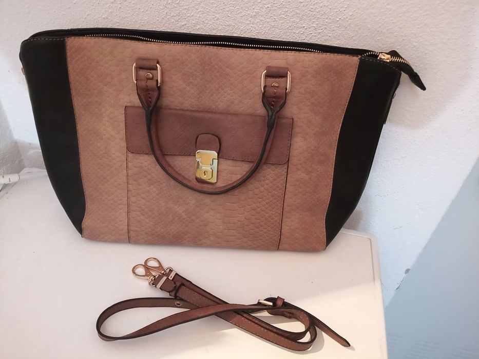 Mala grande, com alça, nova