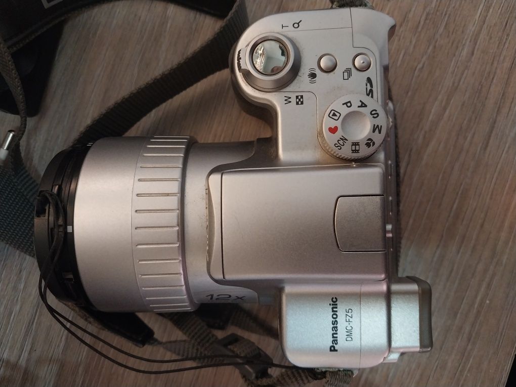 Фотоаппарат Panasonic DMC-FZ5