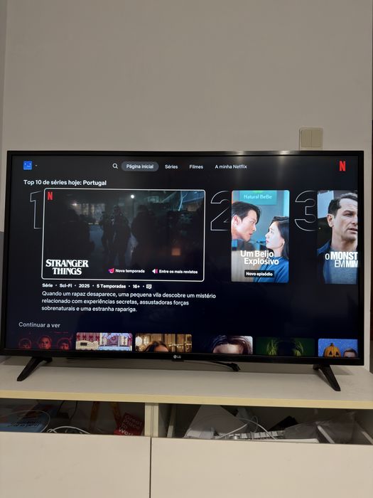 LG TV 4K  UHD 43 polegadas  (2021)
