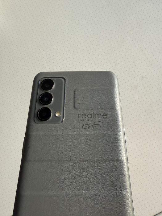 Realme GT Master Edition 8/256 — стильний дизайн, хороший  стан