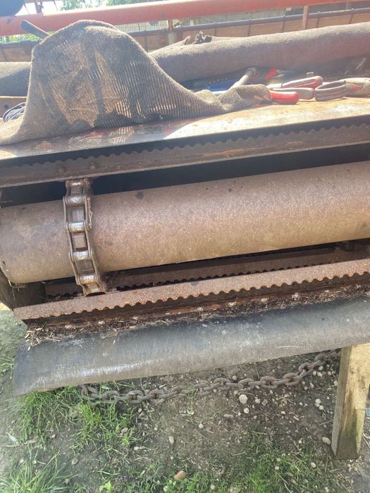 Комбайн зерновий Фергісон із січкарнею