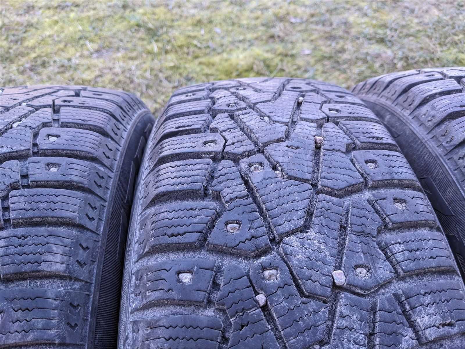 Шини зимові 185 60 R15 Pirelli Zero