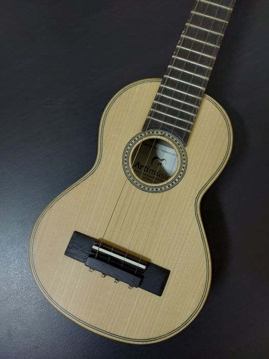 Braguinha Artimusica novo com estojo