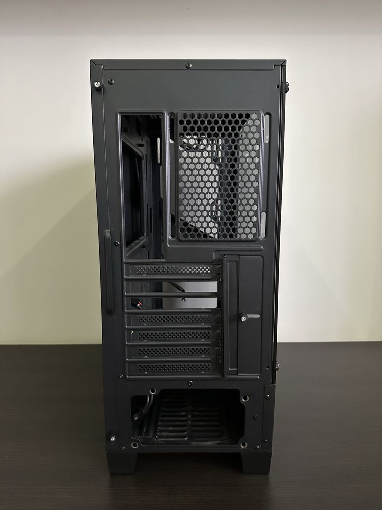 Корпус Msi Mag Forge 100M