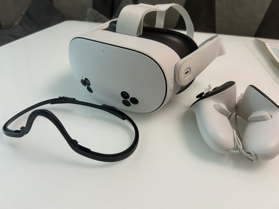 Окуляри віртуальної реальності Oculus Meta Quest 3S 256GB