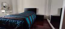 Cama de solteiro com 2 mesinhas de cabeceira - como nova