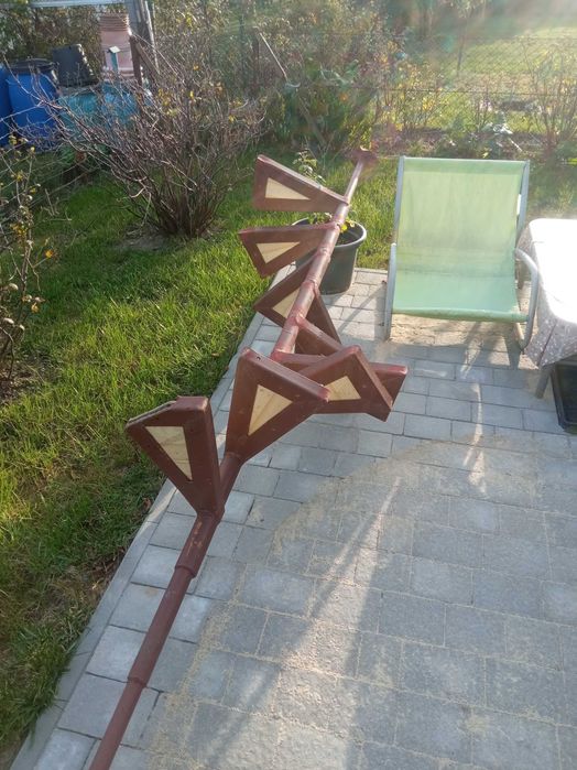 Solidne schody kręcone metalowe zewnętrzne