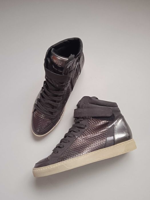 Ботинки , кросівки шкіряні.