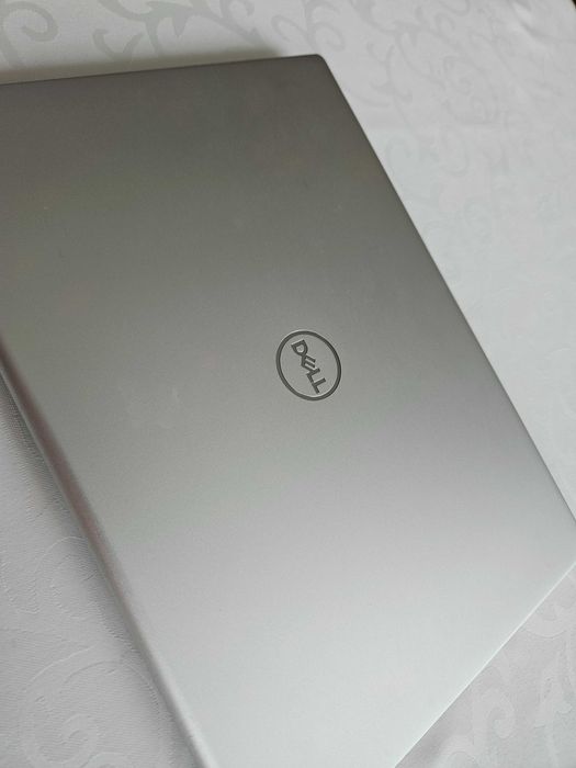 Ultrabook Dell Inspiron 5310 - 13,3", 2560x1600, i7-11390H/16GB/512/