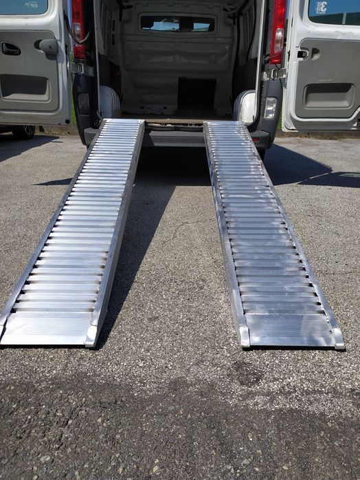 Najazdy aluminiowe 3m/3700kg i wiele innych - dostawa, włoska jakość