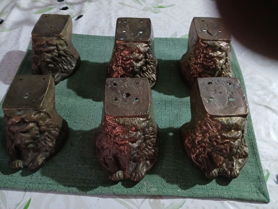 Vendo  peças  antigas