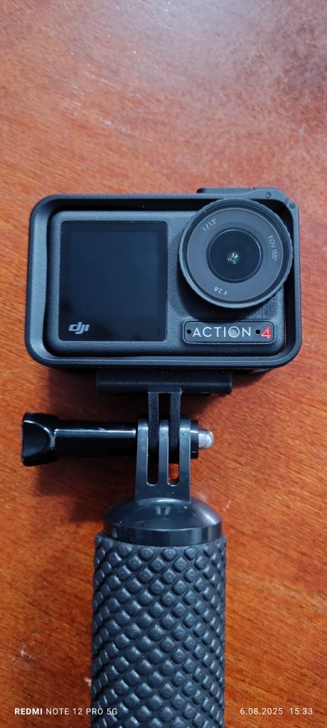 DJI Osmo Action 4, dodatkowa bateria, akcesoria.