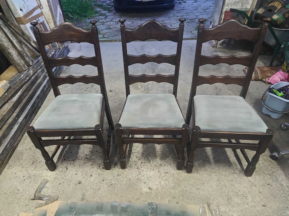 Zestaw 3 krzeseł drewnianych, antyk, tapicerowane