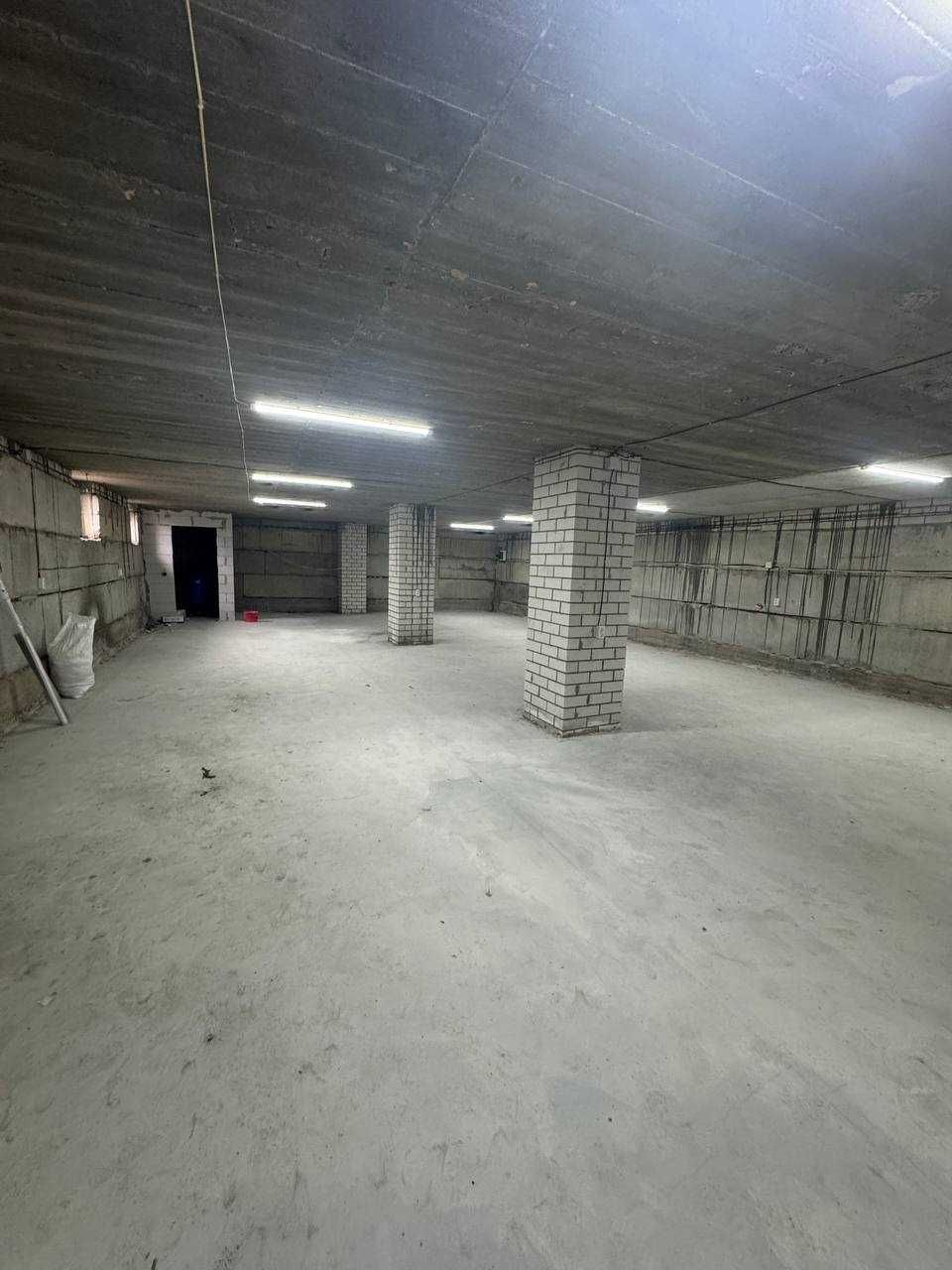 Оренда складського приміщення  200м2 Новосілки 22000