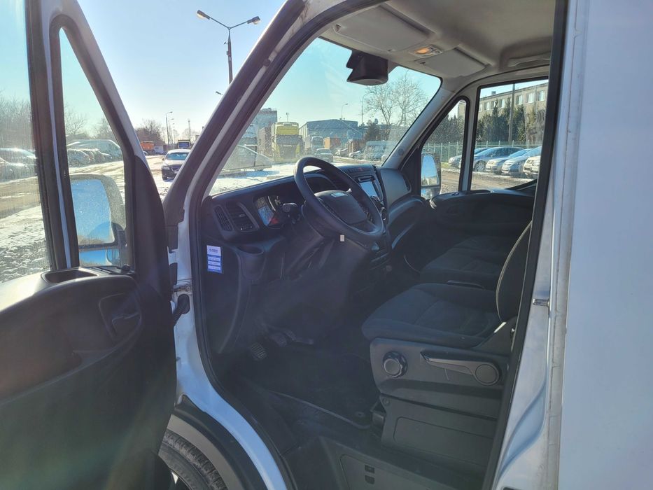 Wypożyczalnia BUS  średniak Blaszak Wynajem  z OC sprawcy