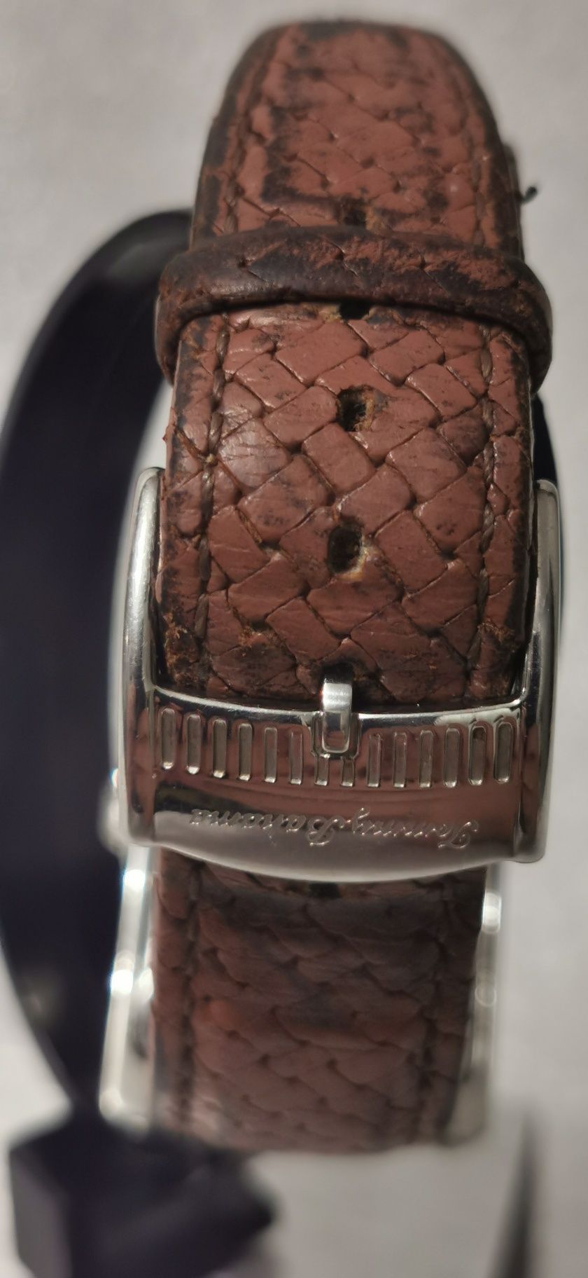 Tommy bahama часы