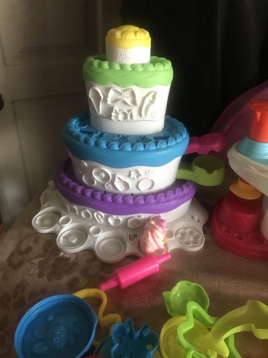 Плей-До :Фабрика морозива , торт від Плей-до