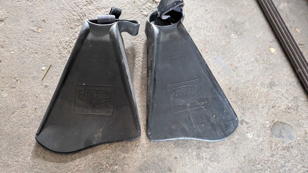 Pés de pato bodyboard