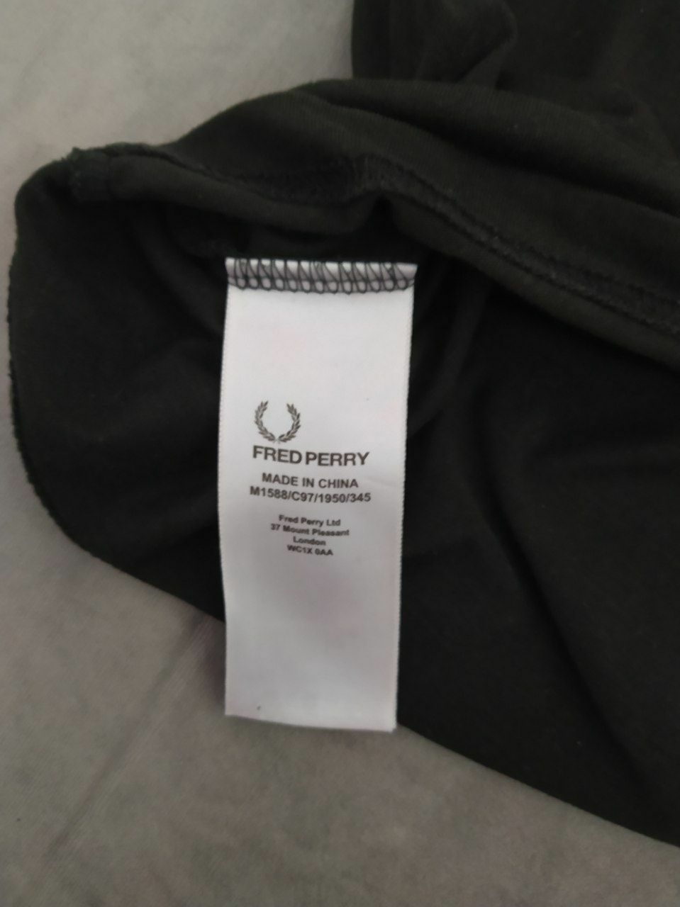 Fred Perry t-shirt casual outfit