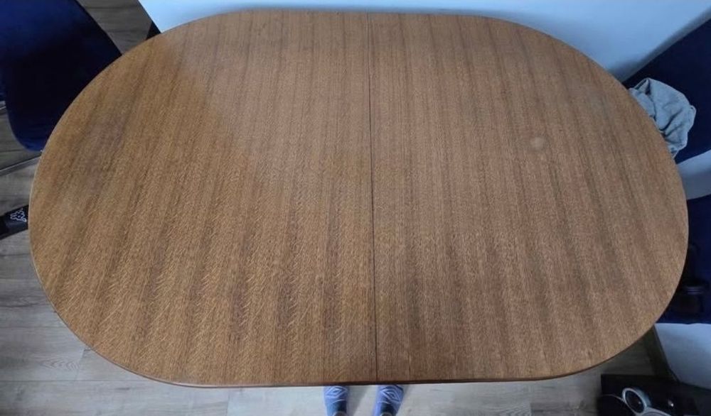 Zestaw stol i krzesla