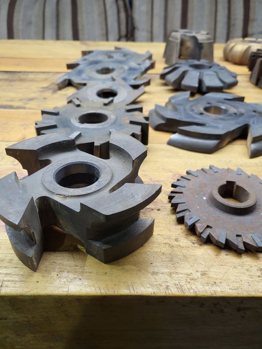 Продам фрезы по дереву