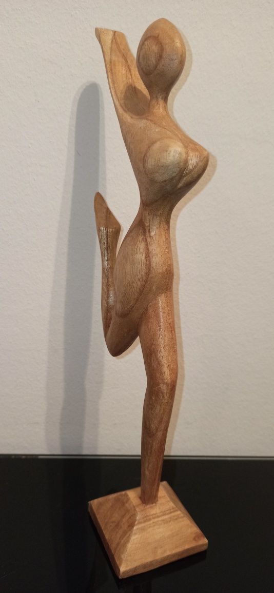 Figurka w drewnie Rzeżba tańczącej Kobiety Akt h 35 cm