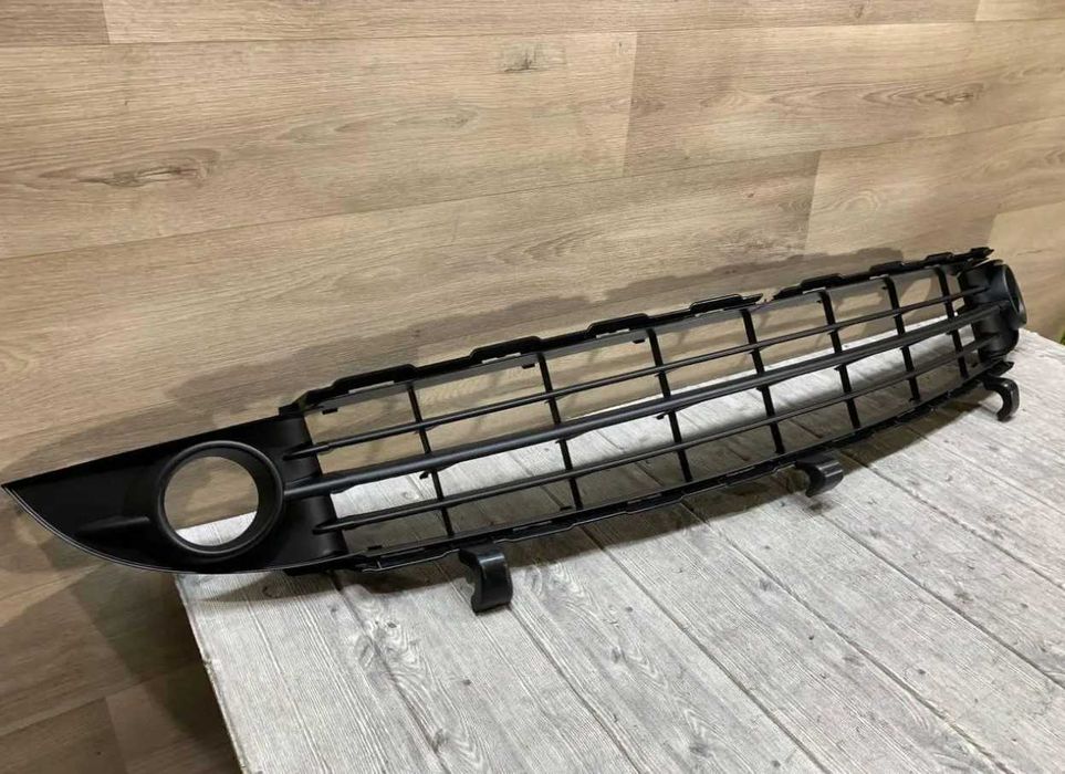 Решітка бампера Renault Scenic 2 2006 - 2009 нова оригінал