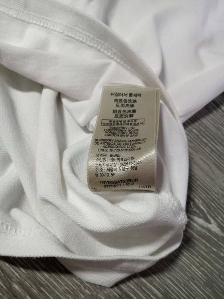 Продам Barberry Brit оригінал