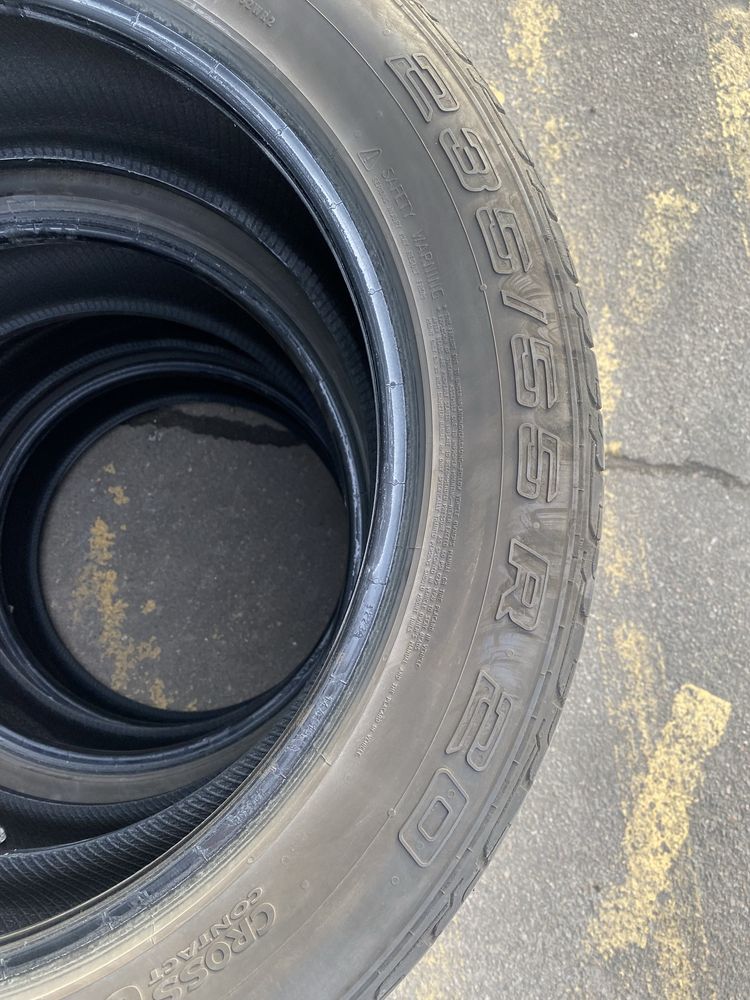 235/55 R20 Continental CrossContact UHP