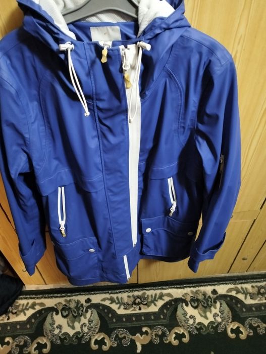 Продам дощовик гарний.