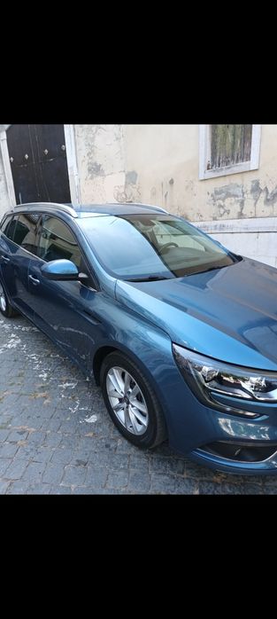 Renault Mégane Sport Tourer 1.5 dCi Zen Ano
Abril / 2018 
(NEGOCIAVEL)