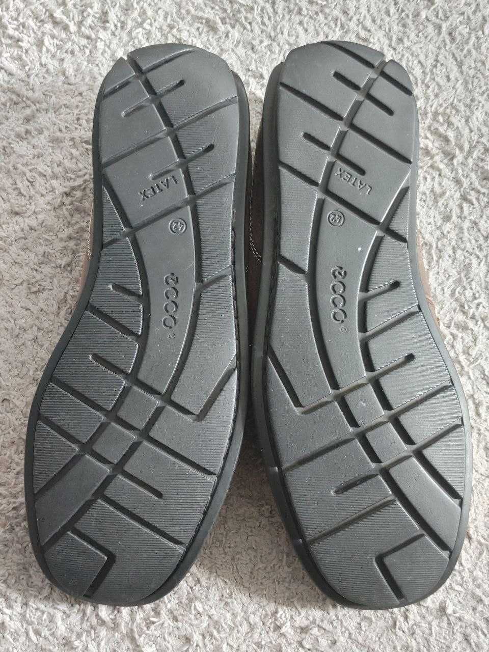 Buty skurzane ECCO.