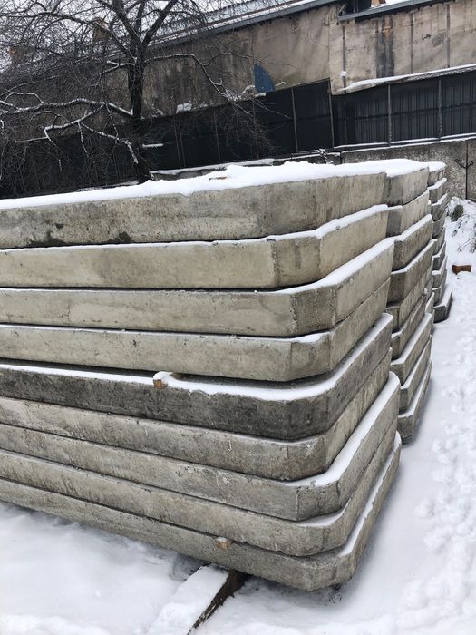 Дорожні аеродромні плити