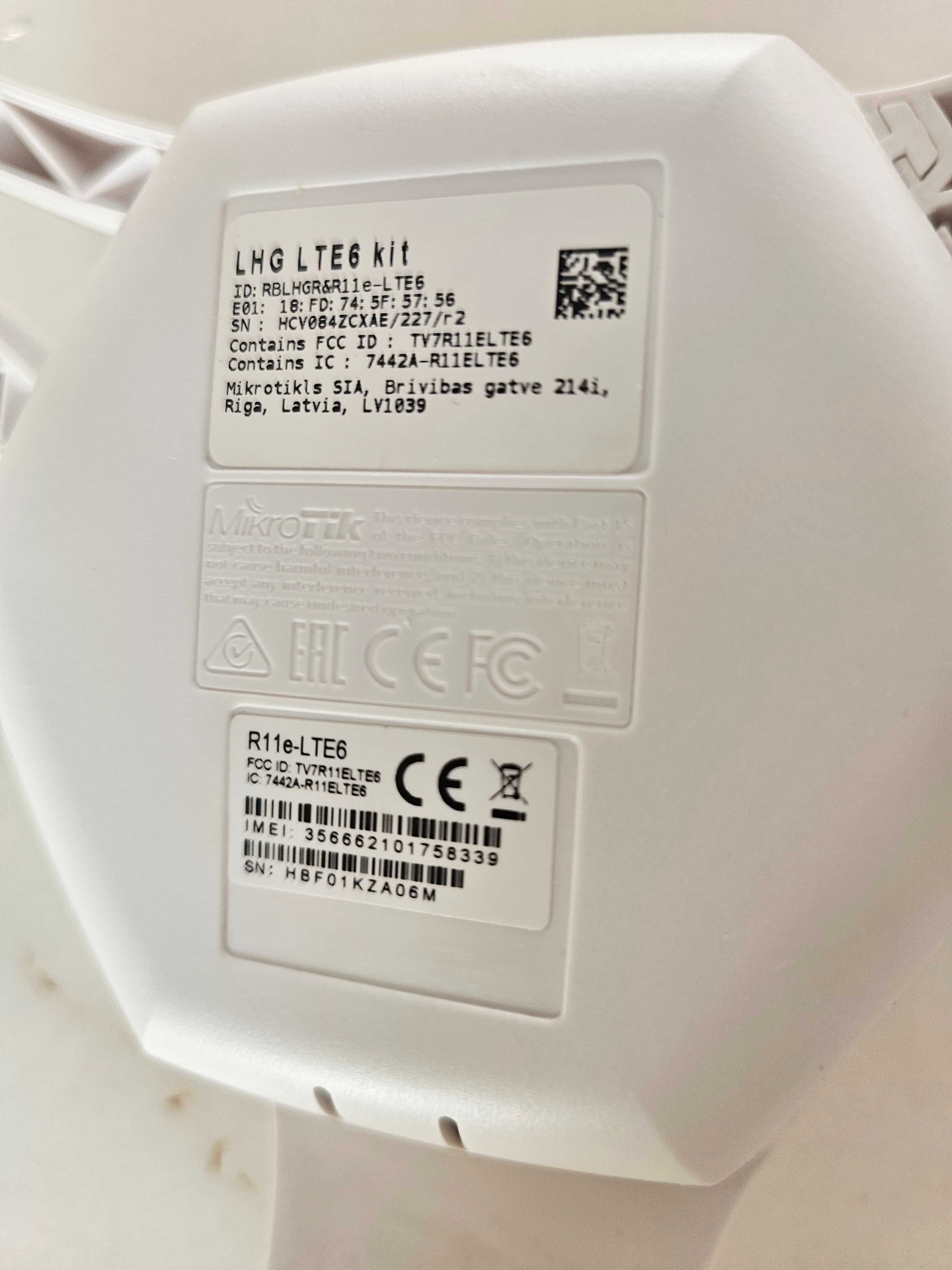 MikroTik LHG LTE6 Kit Antena