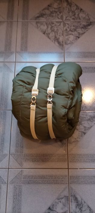 Śpiwór bardzo cieply z podglowkiem