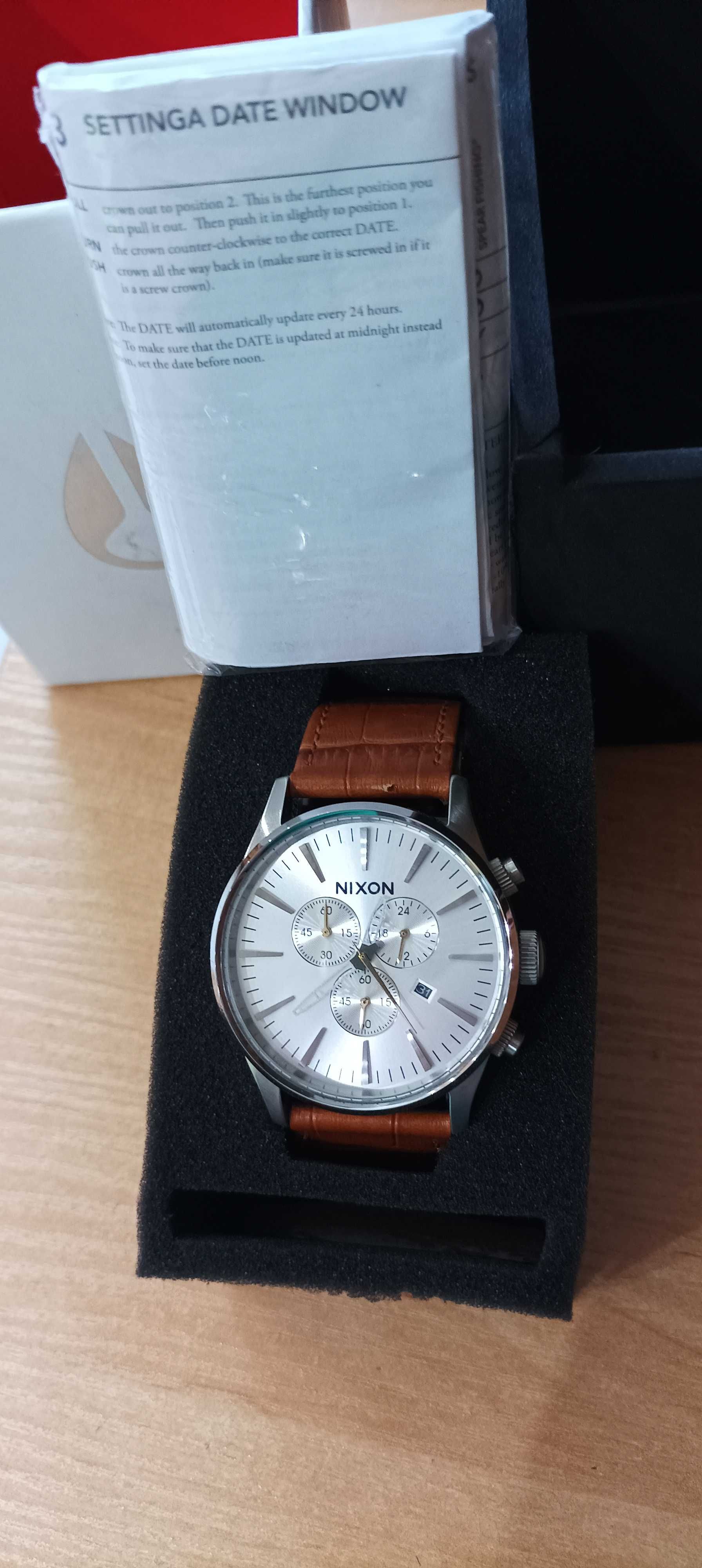 Zegarek Nixon Sentry Chrono