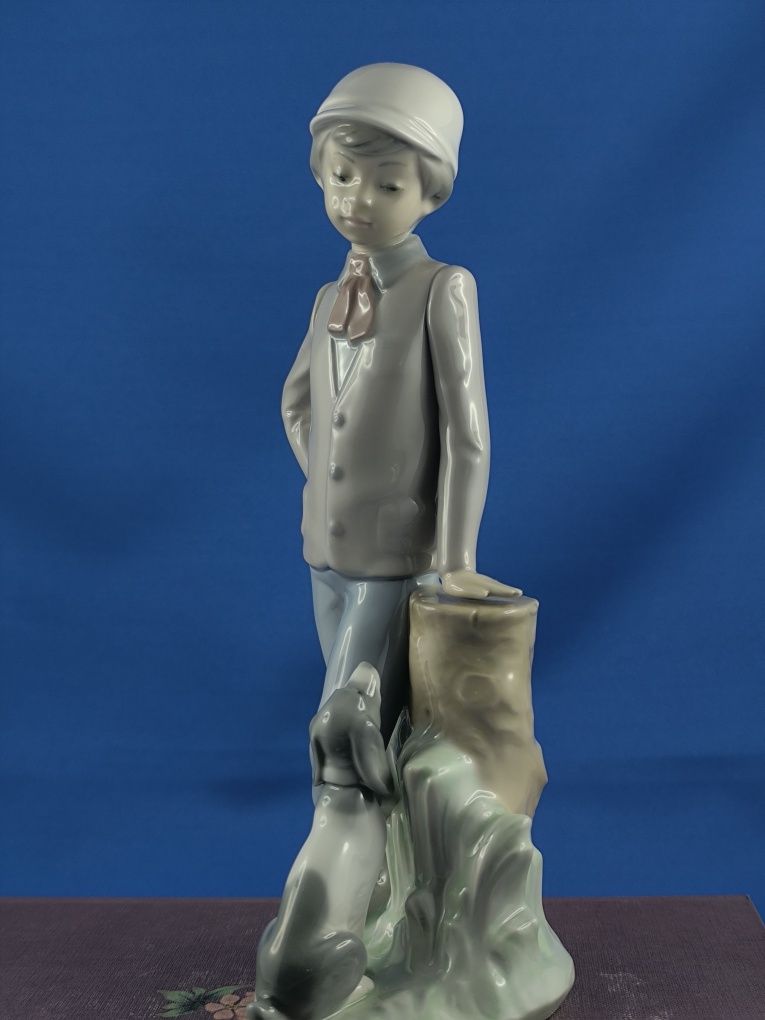 Chłopiec z psem Nao by Lladro Hiszpania #porcelana #ozdoba #prezent